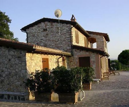 B&B Casale Roshlee Gualdo Cattaneo Екстериор снимка