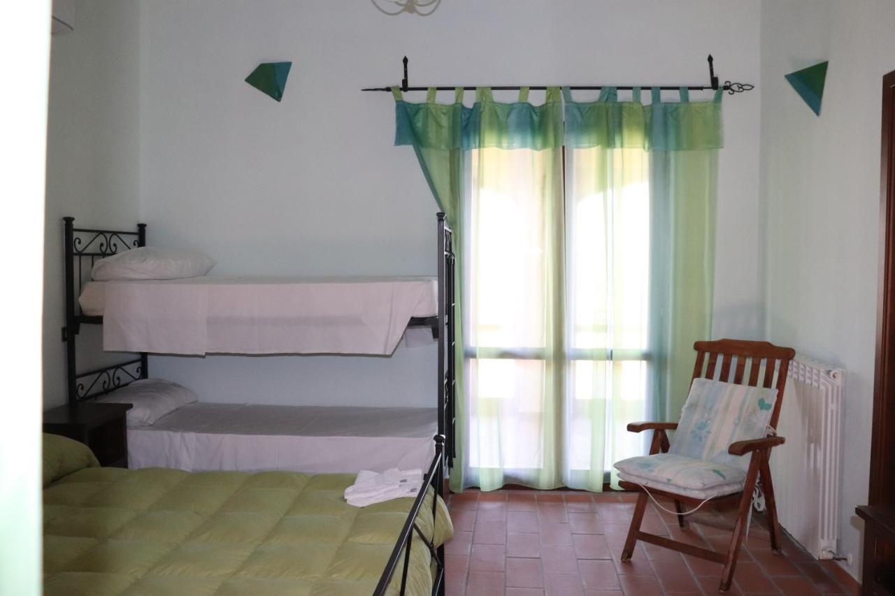 B&B Casale Roshlee Gualdo Cattaneo Екстериор снимка